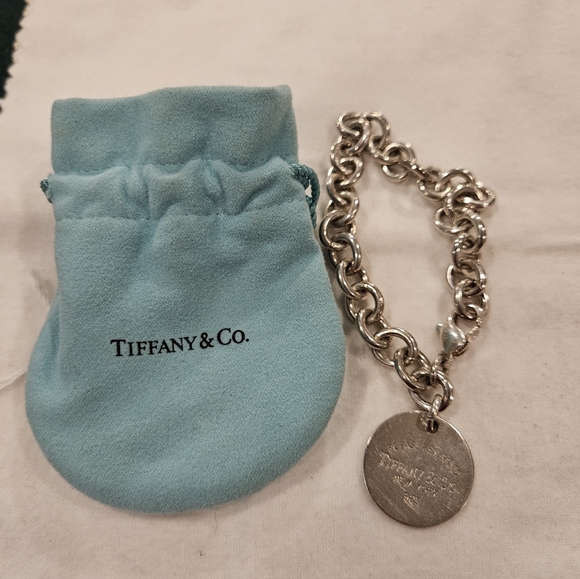 Tiffany & Co. Silver Link Bracelet with Round Tag and Blue Pouch